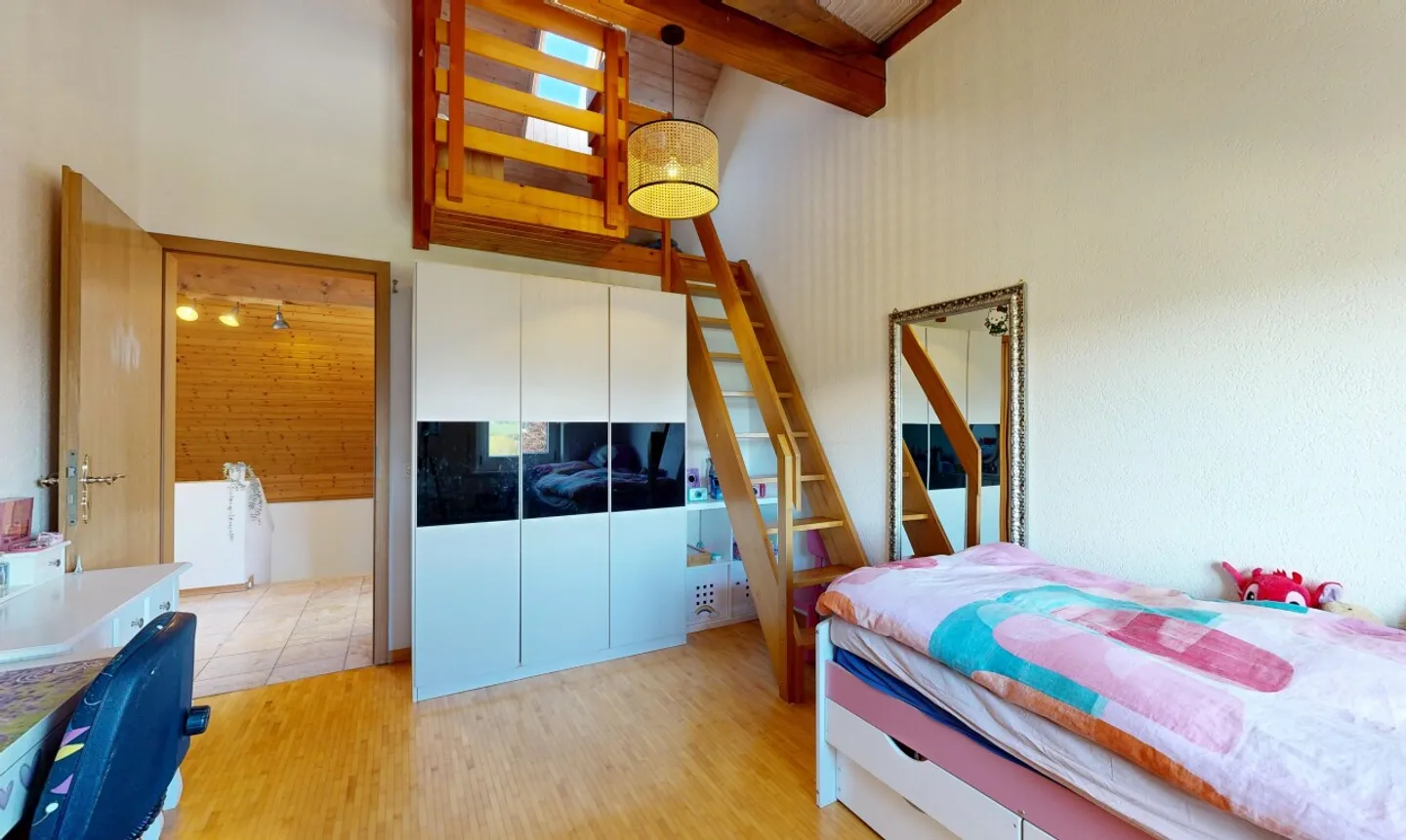 Charming semi-detached villa with unobstructed view - Photo 10 of 11