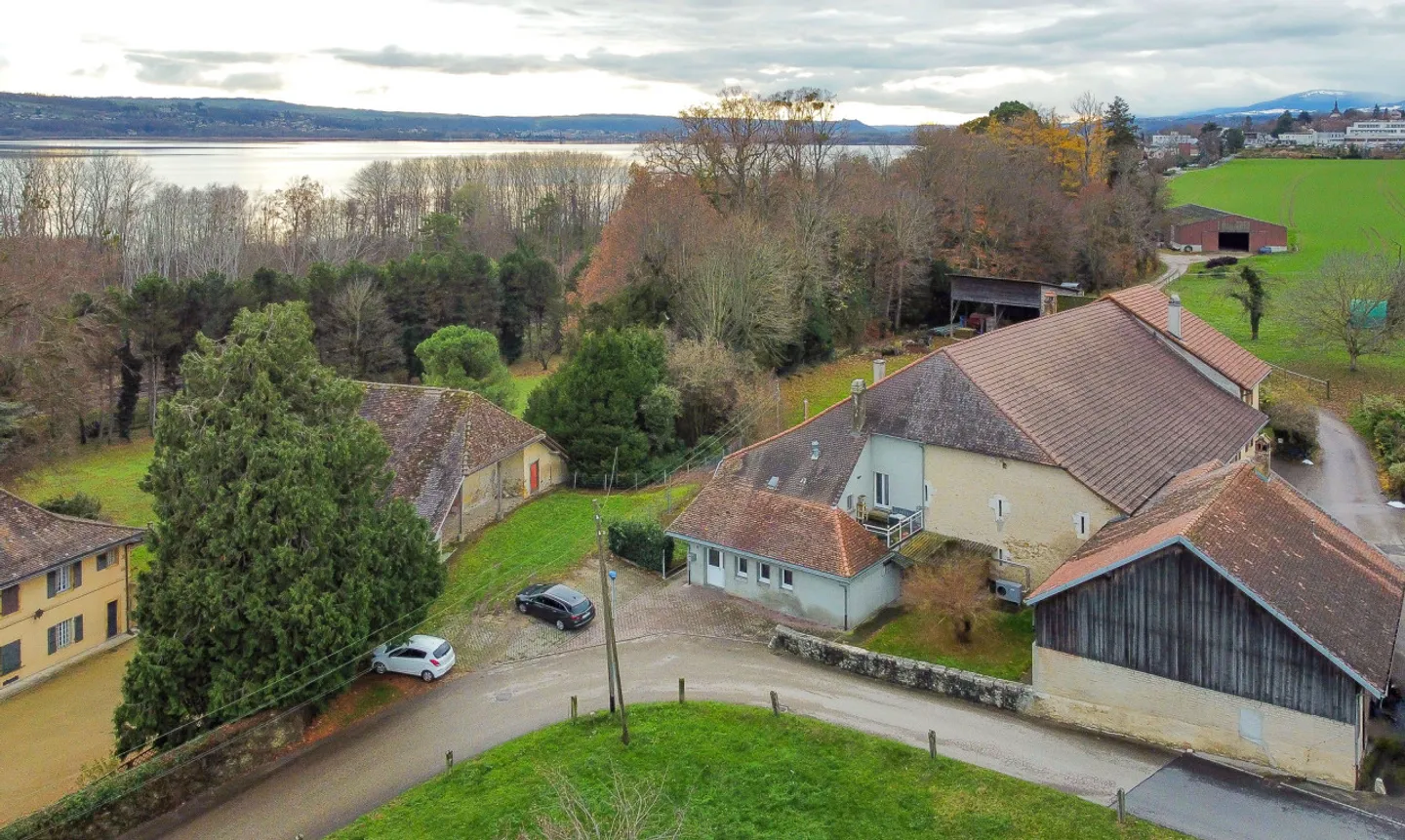 Charmantes Haus mit Gewerbefläche - Foto 2 von 13