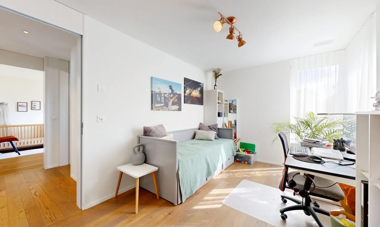 Like-new 4.5-room apartment with high-quality finish - Photo 9 of 11