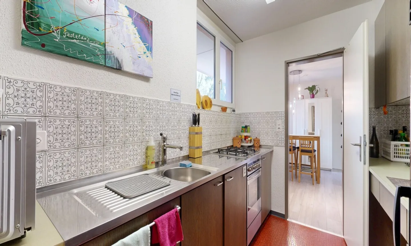 Appartement 2.5 pièces avec balcon dans un emplacement prisé à Wetzikon - Photo 8 sur 11