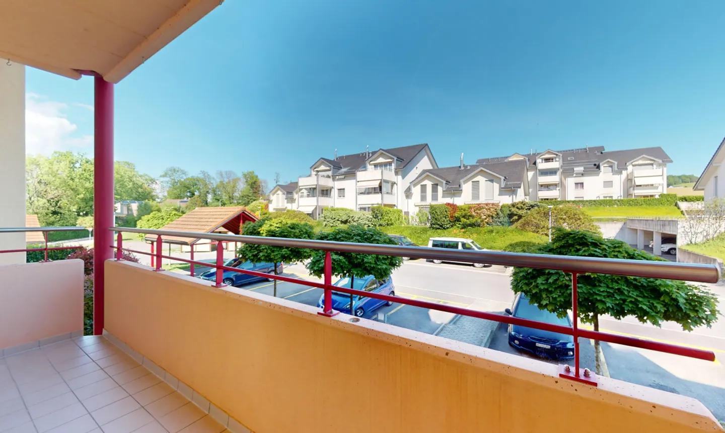 Geräumige, helle Wohnung mit atemberaubendem Seeblick! - Foto 11 von 13