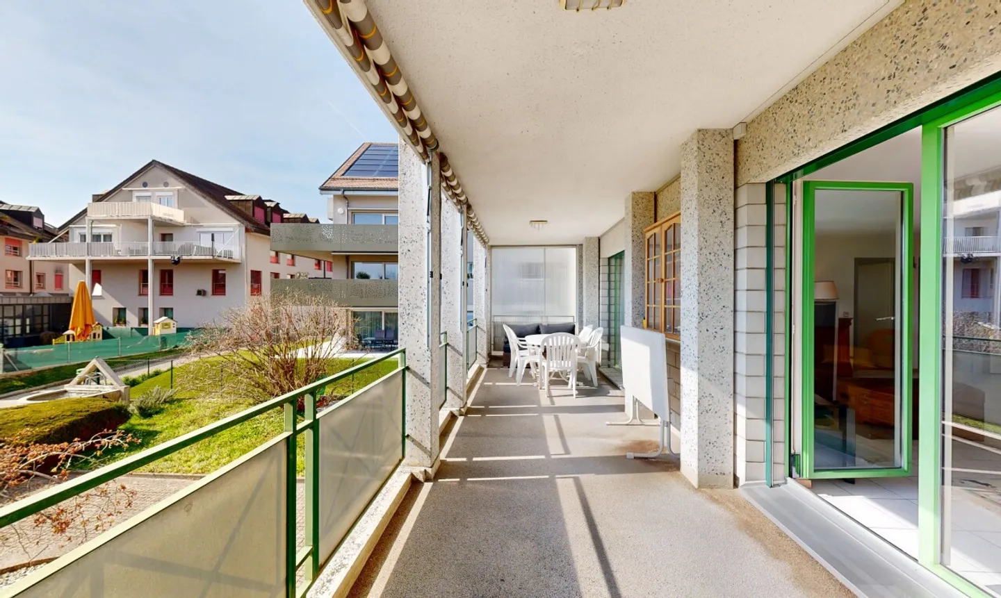 Große helle Wohnung, absolute Ruhe, zwischen See und Autobahn - Foto 1 von 11