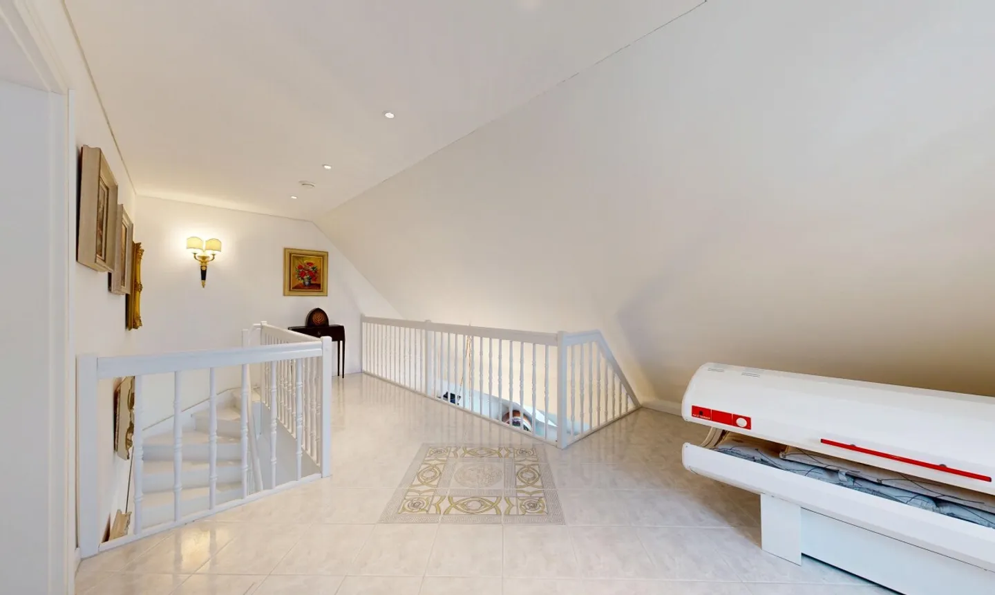 Maisonette im kolonialen Stil - Foto 10 von 11