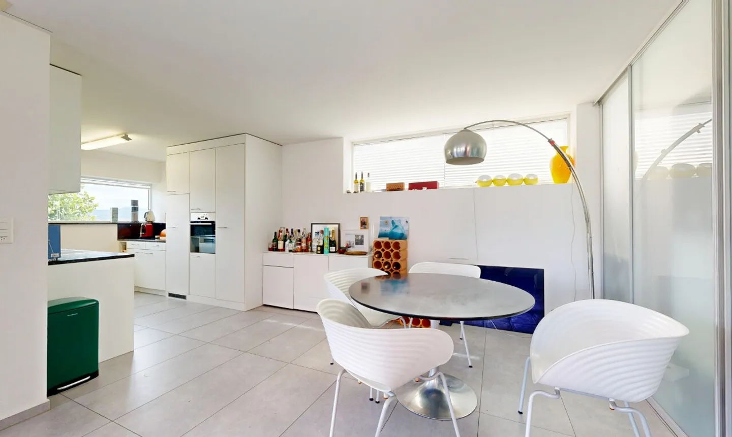 Appartement moderne de 5,5 pièces avec jardin d'hiver dans le meilleur emplacement à Pfäffikon SZ - Photo 8 sur 11