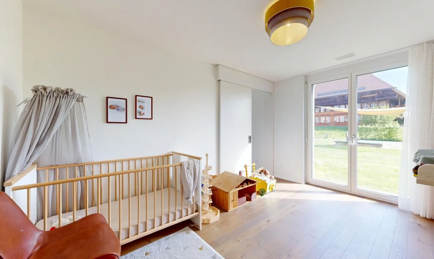 Like-new 4.5-room apartment with high-quality finish - Photo 8 of 11