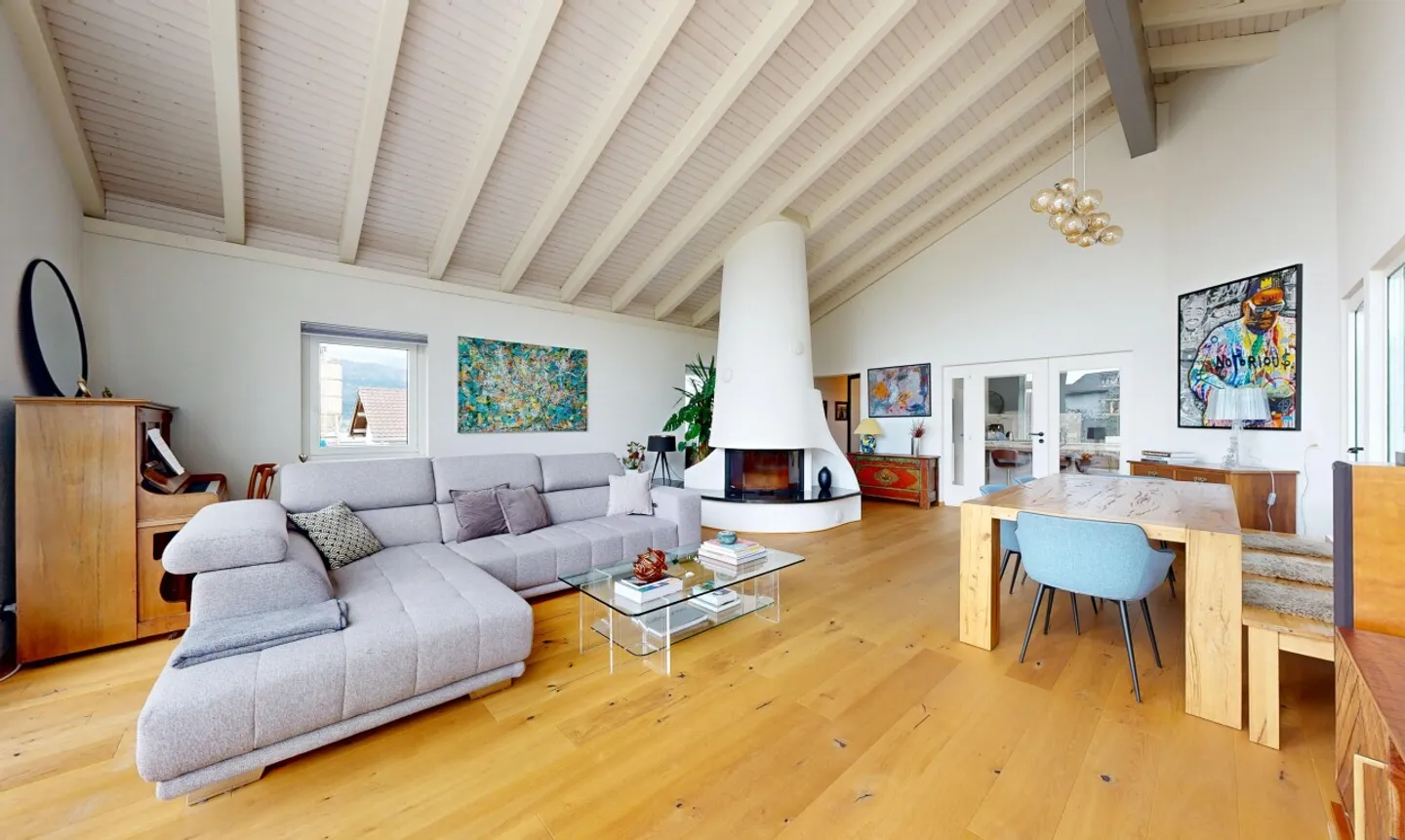 Stunning Villa with Forest View - Photo 3 of 11