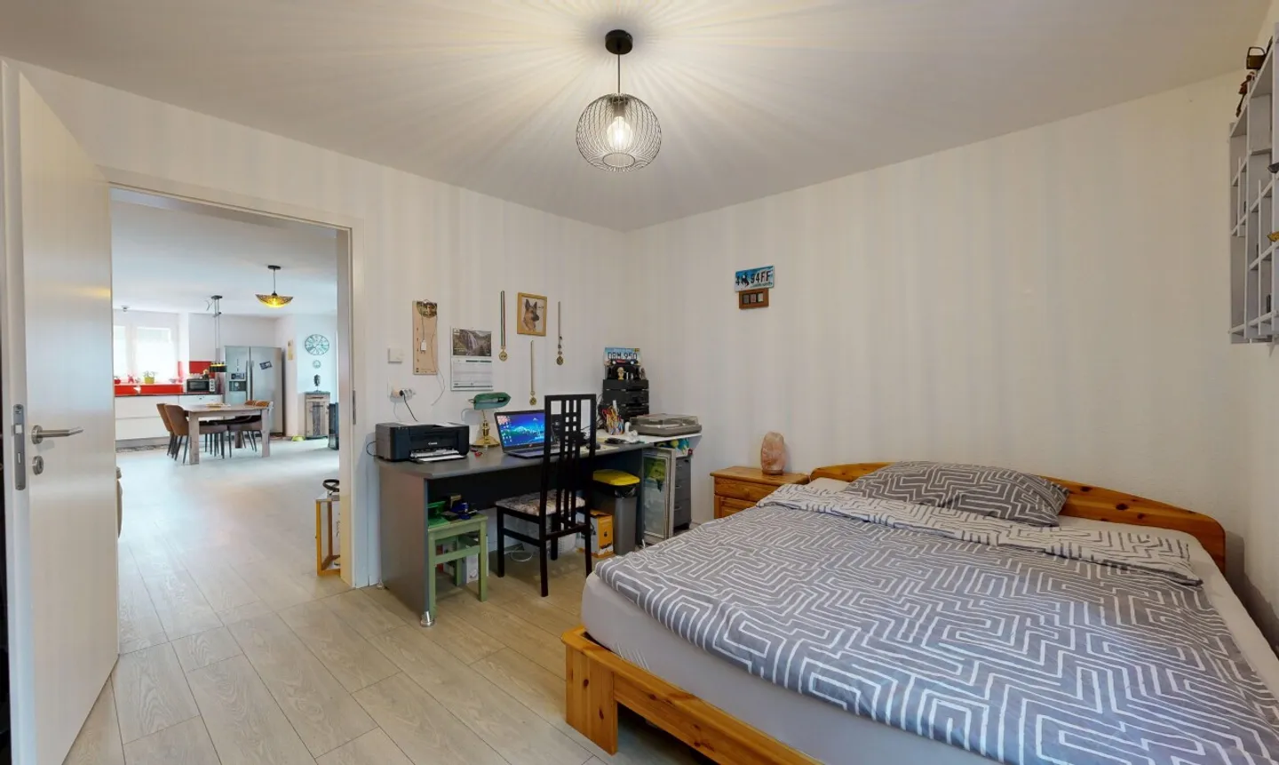 Wunderschöne 3,5-Zimmer-Wohnung im Zentrum von Gletterens - Foto 7 von 11