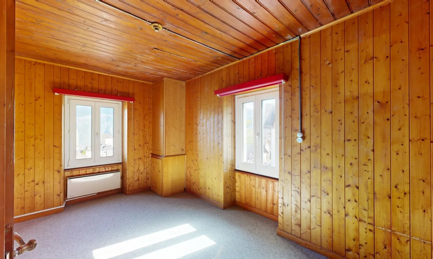 4,5-Zimmer-Wohnung zu renovieren mit Garten und ausbaubarem Dachboden - Foto 9 von 11