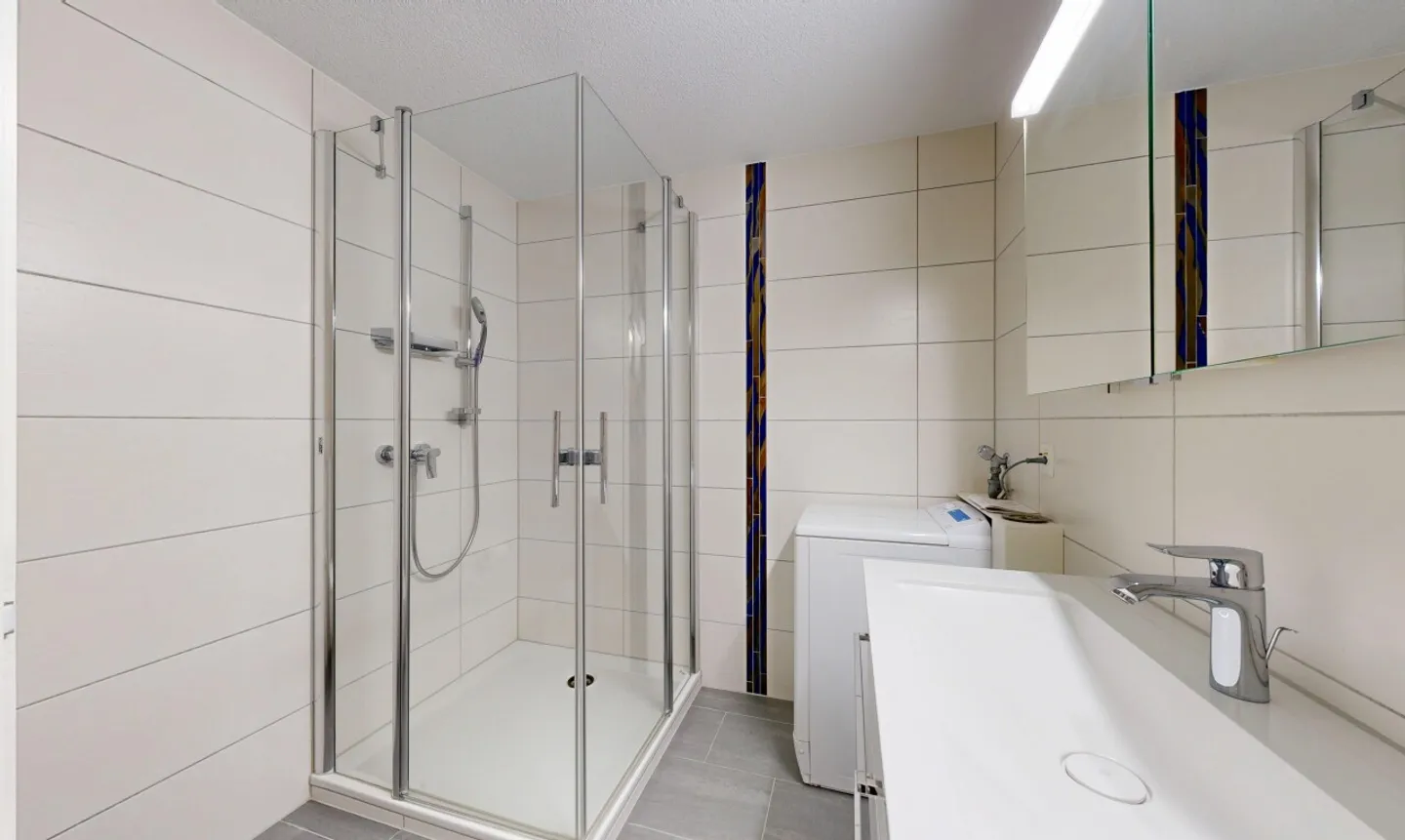 Appartement lumineux et bien entretenu de 2,5 pièces dans un emplacement attrayant à Arlesheim - Photo 10 sur 11