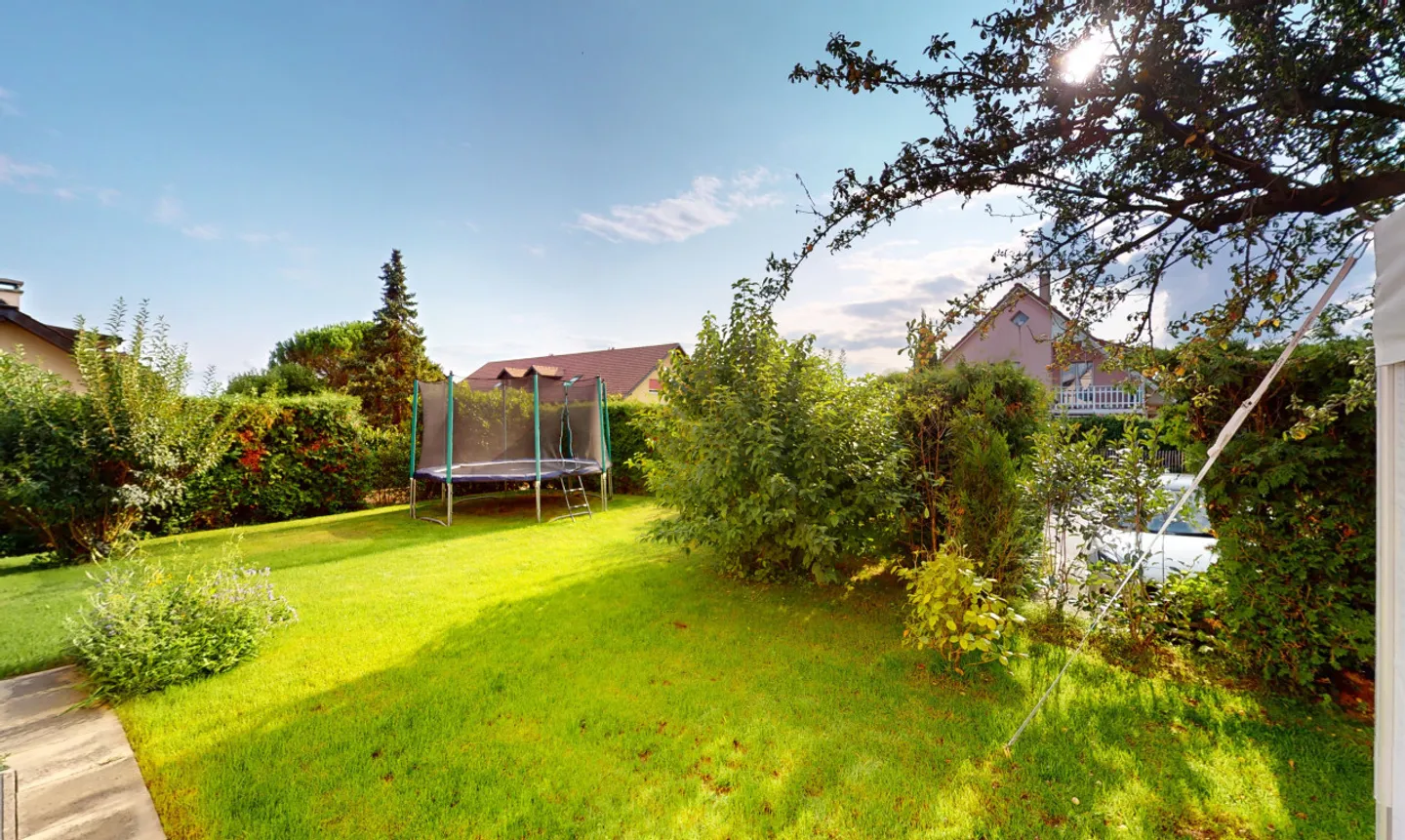 Incantevole casa familiare a Etoy - Foto 1 di 13