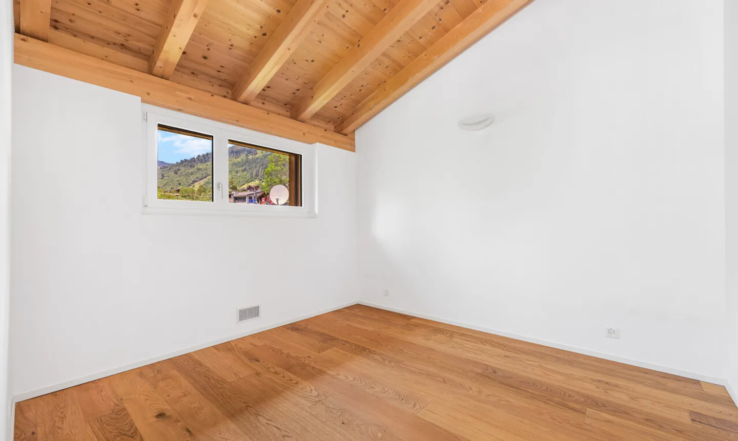 Esclusiva casa unifamiliare Minergie con residenza secondaria - Foto 8 di 11