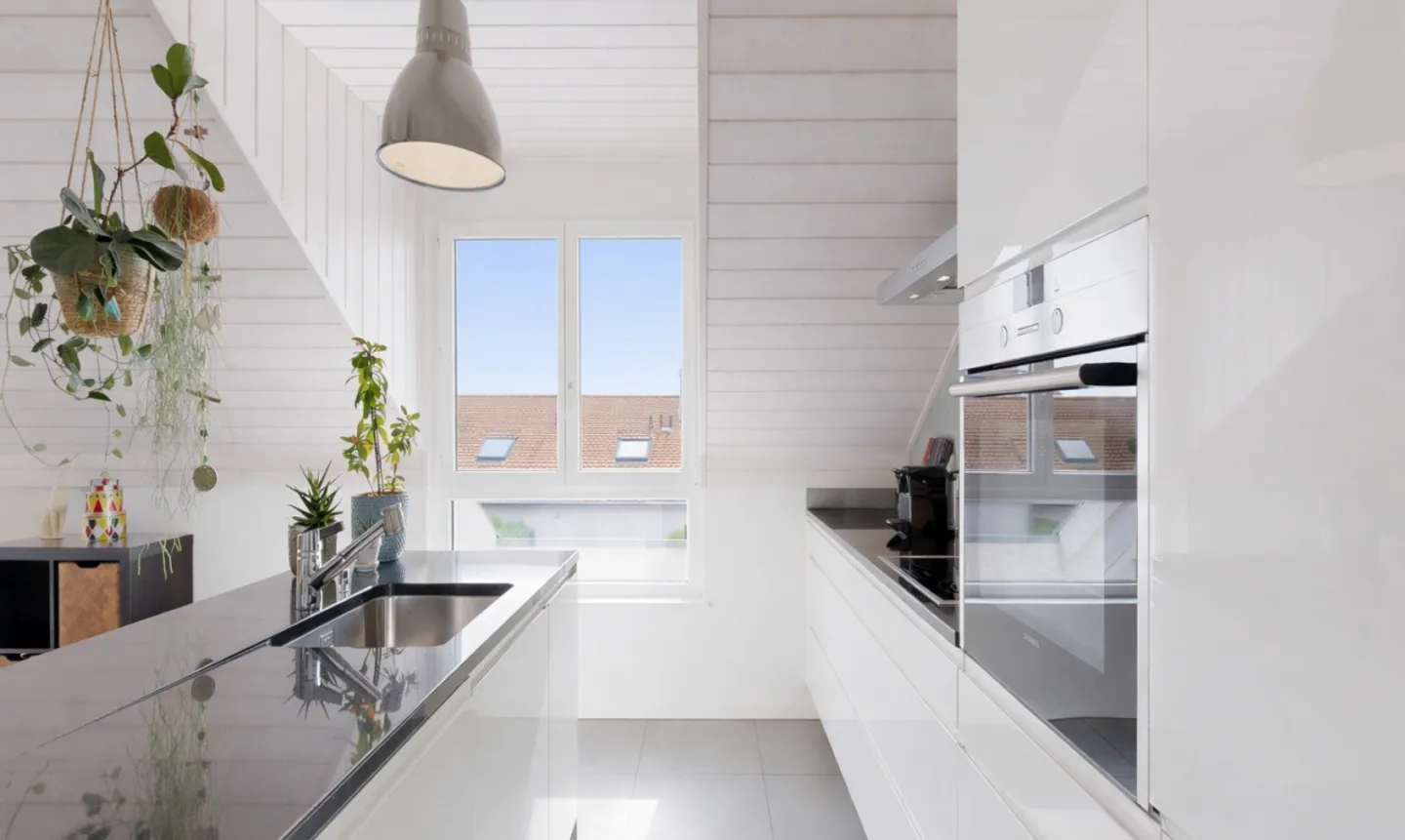 Bright 4.5 room apartment on the top floor in Boulens - Photo 3 of 11