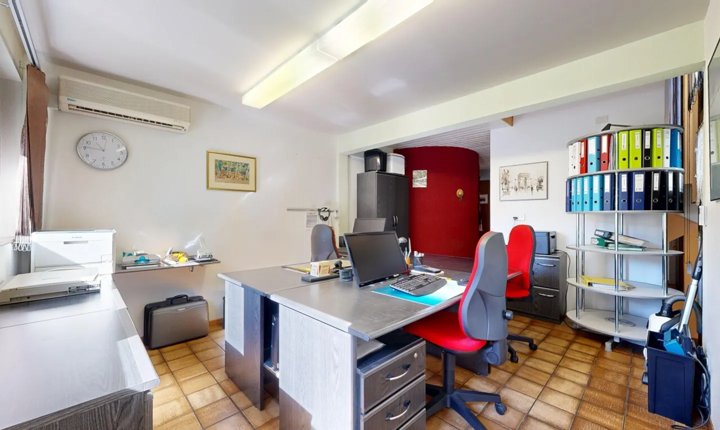 Casa familiare eccezionale: ampi spazi, comfort e luminosità - Foto 7 di 11