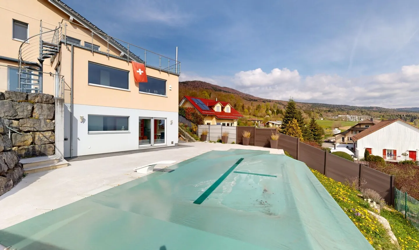 Passive house with studio, pool and unobstructed view - Photo 4 of 11