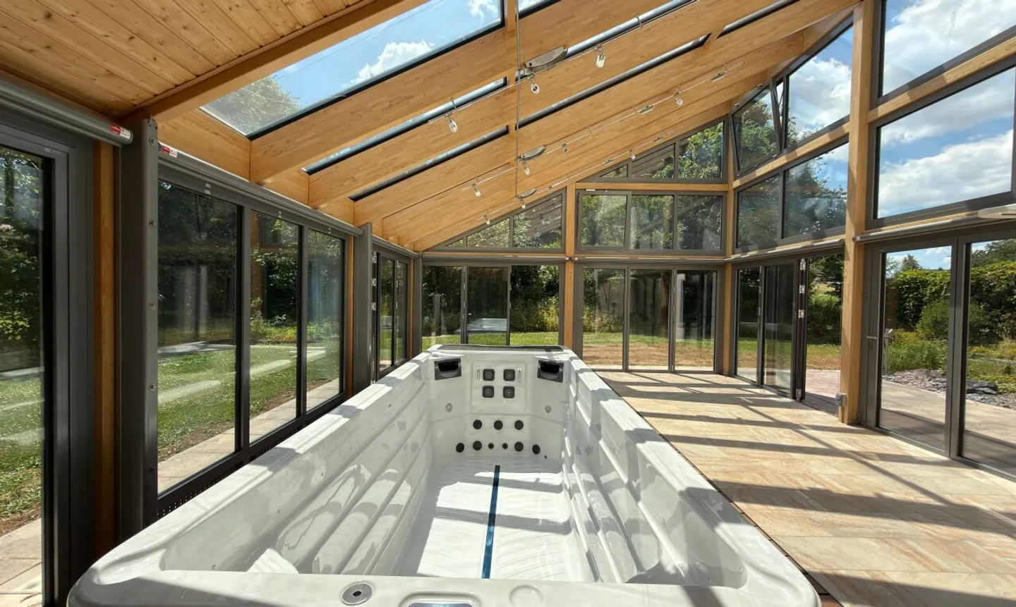 Grande Casa Familiare con Giardino, Veranda e Molto Potenziale - Foto 3 di 11