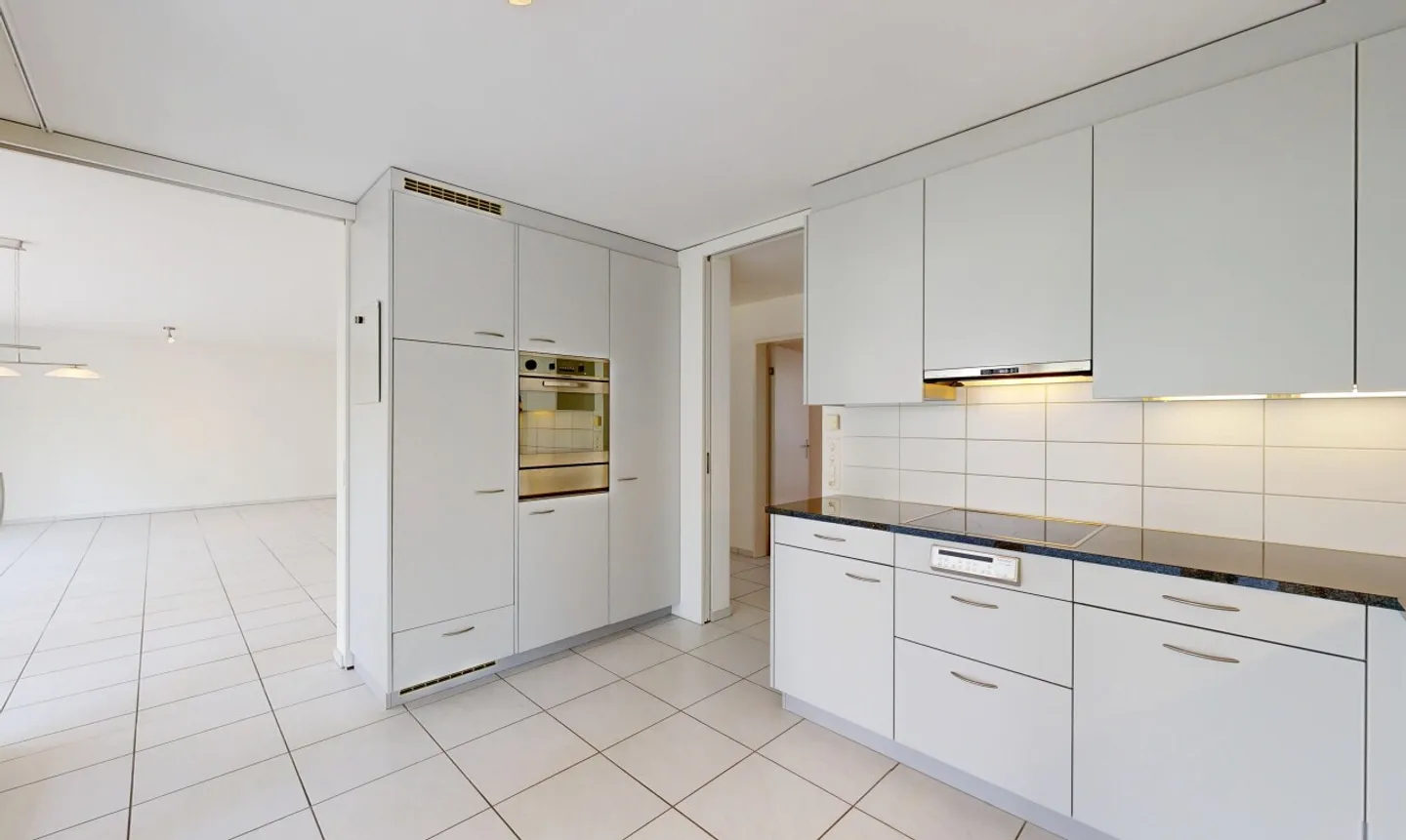 Spacious Apartment with Large Balcony - Photo 9 of 11