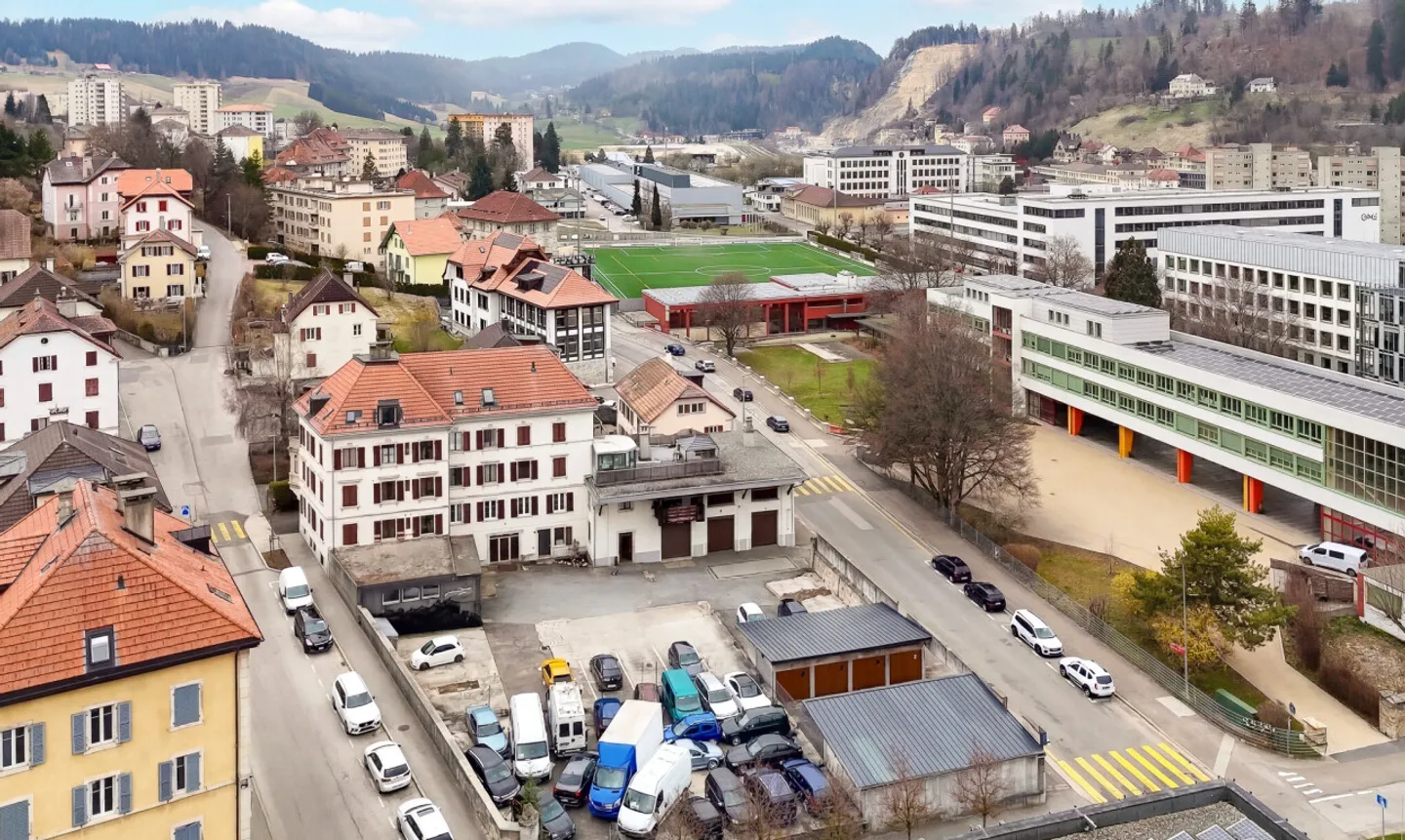 Edificio con eccellente rendimento ben mantenuto! - Foto 2 di 11