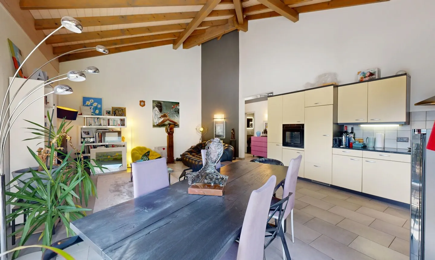 Appartement spacieux avec terrasse - Photo 4 sur 11