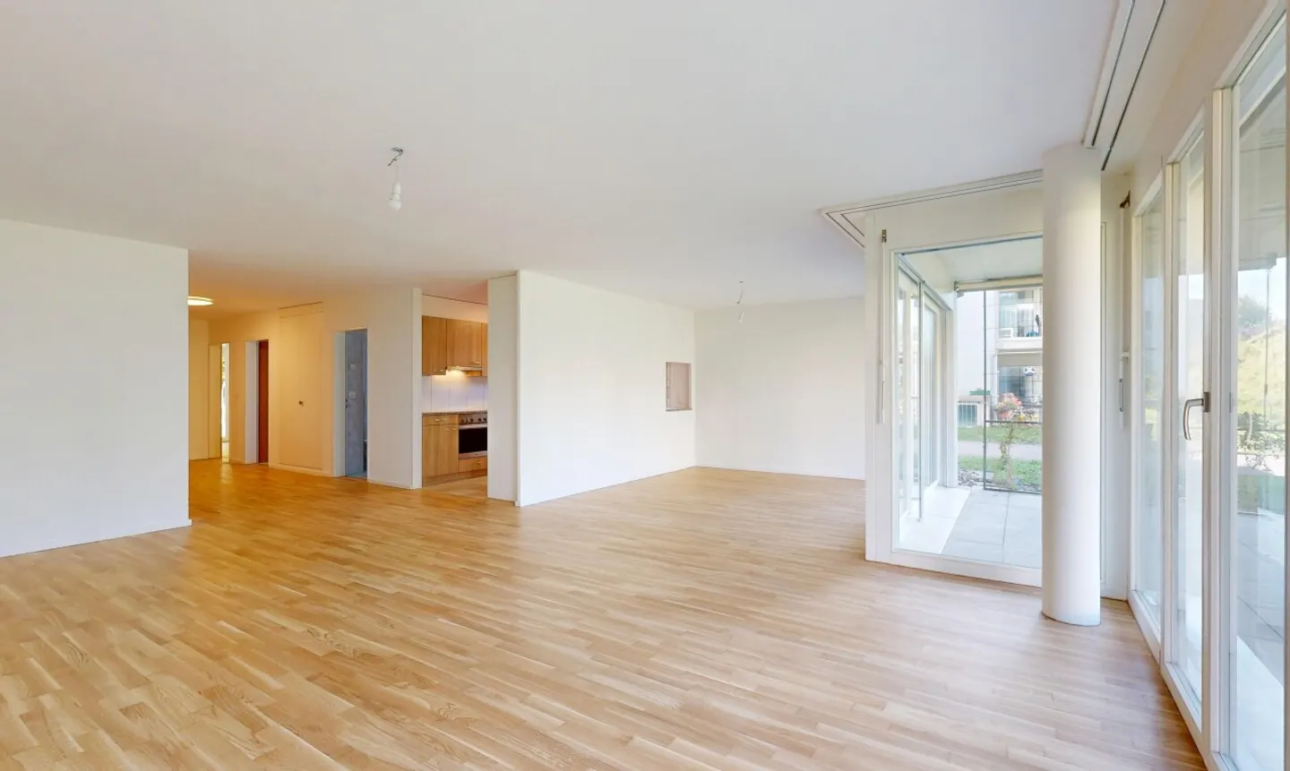 Bright and well-maintained 3.5-room garden apartment in a great location - Photo 2 of 11