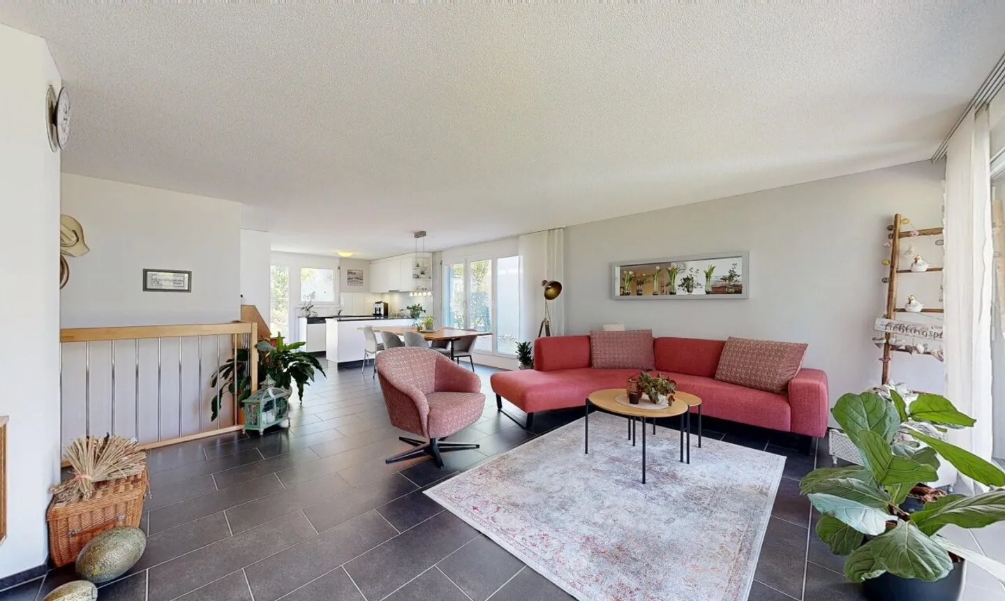 Moderne Gartenwohnung mit Terrasse - Foto 2 von 11