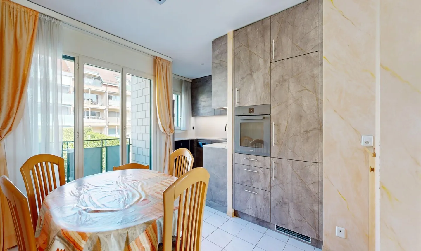 Geräumige Familienwohnung in Gland - Foto 7 von 11