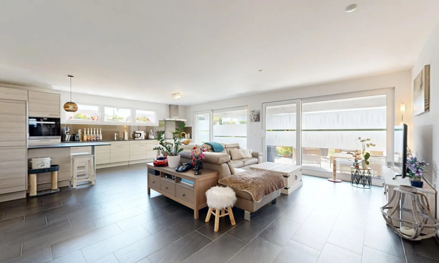 3 rooms in excellent condition with a very large garden - Photo 3 of 11