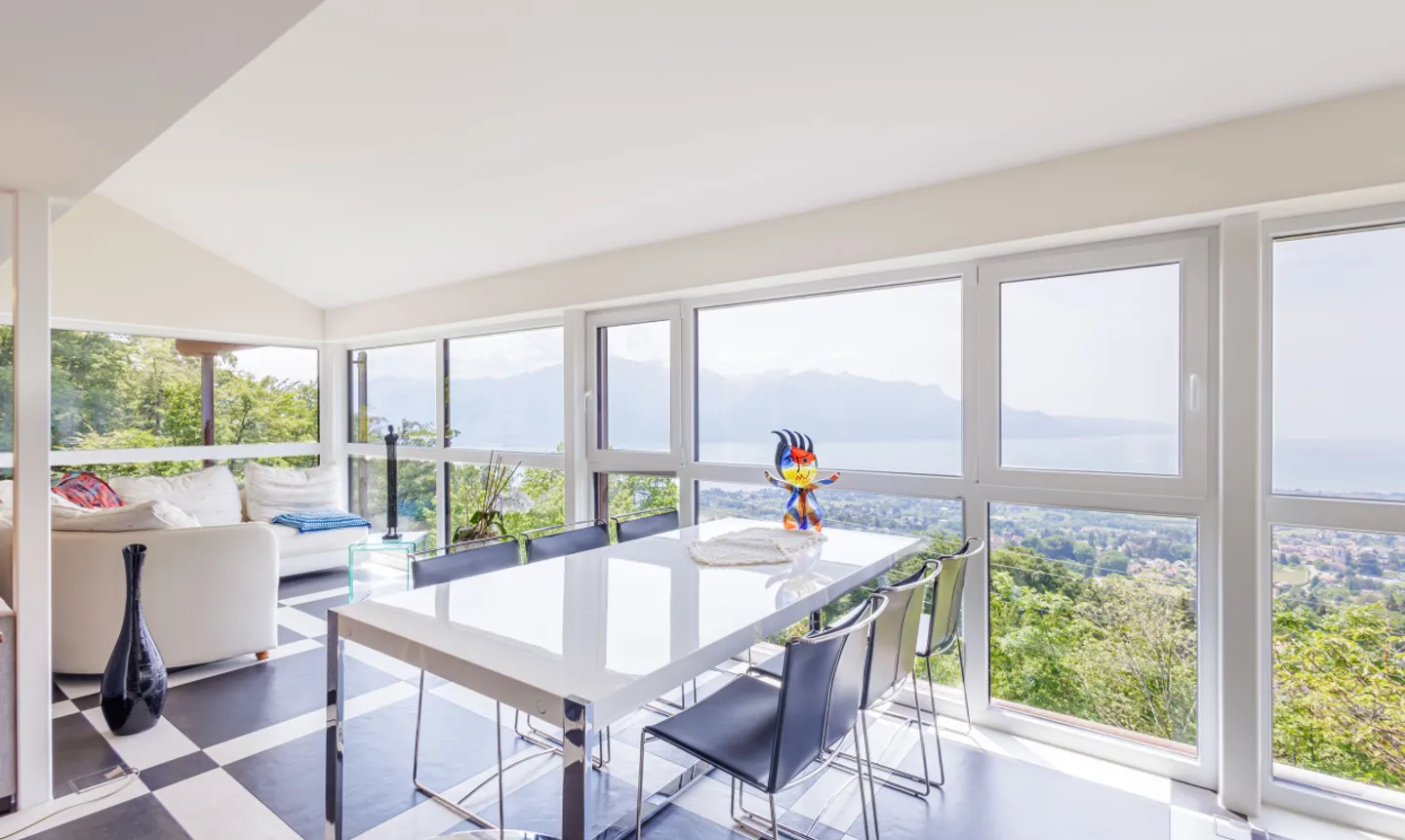 Villa Exceptionnelle avec Vue sur le Lac - Photo 9 sur 13