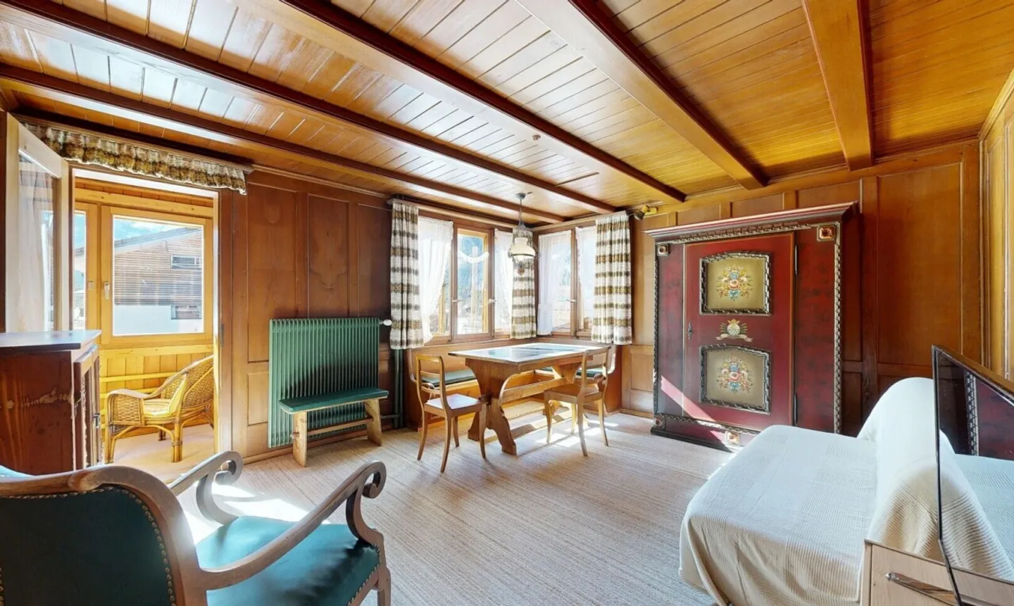 Sunny 4-room apartment with mountain view in Kandersteg - Photo 2 of 11