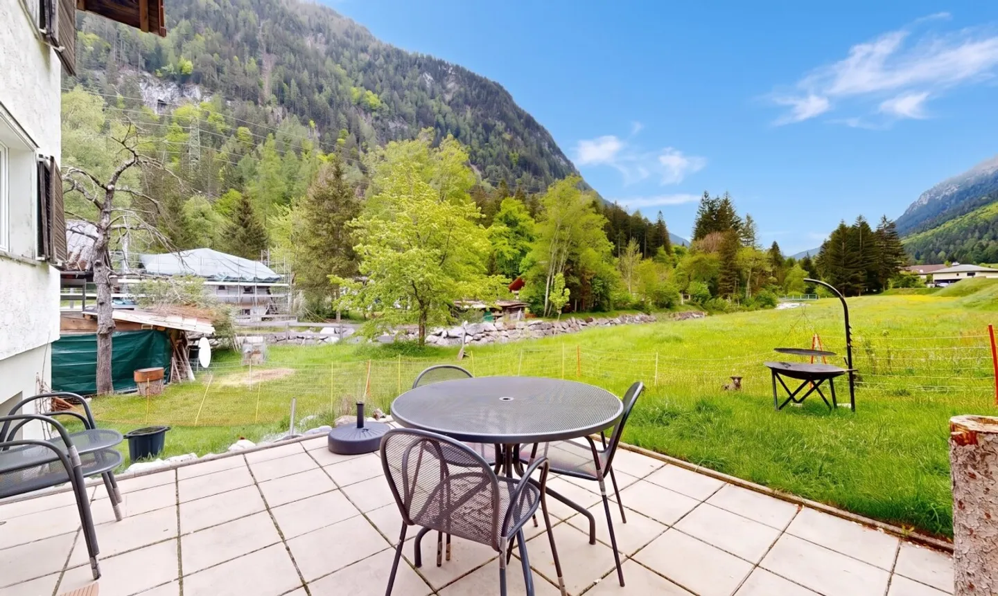 Modernisiertes EFH mit Schopf, Garten und Bergkulisse - Foto 5 von 11