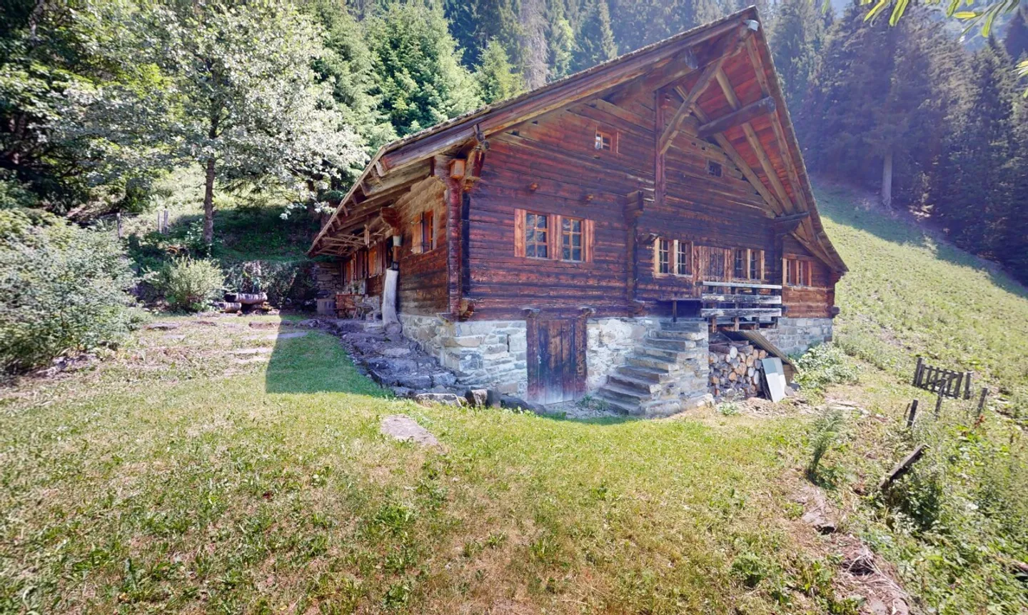 Authentic Alpine Chalet – Total Disconnection and Alpine Charm - Photo 4 of 11