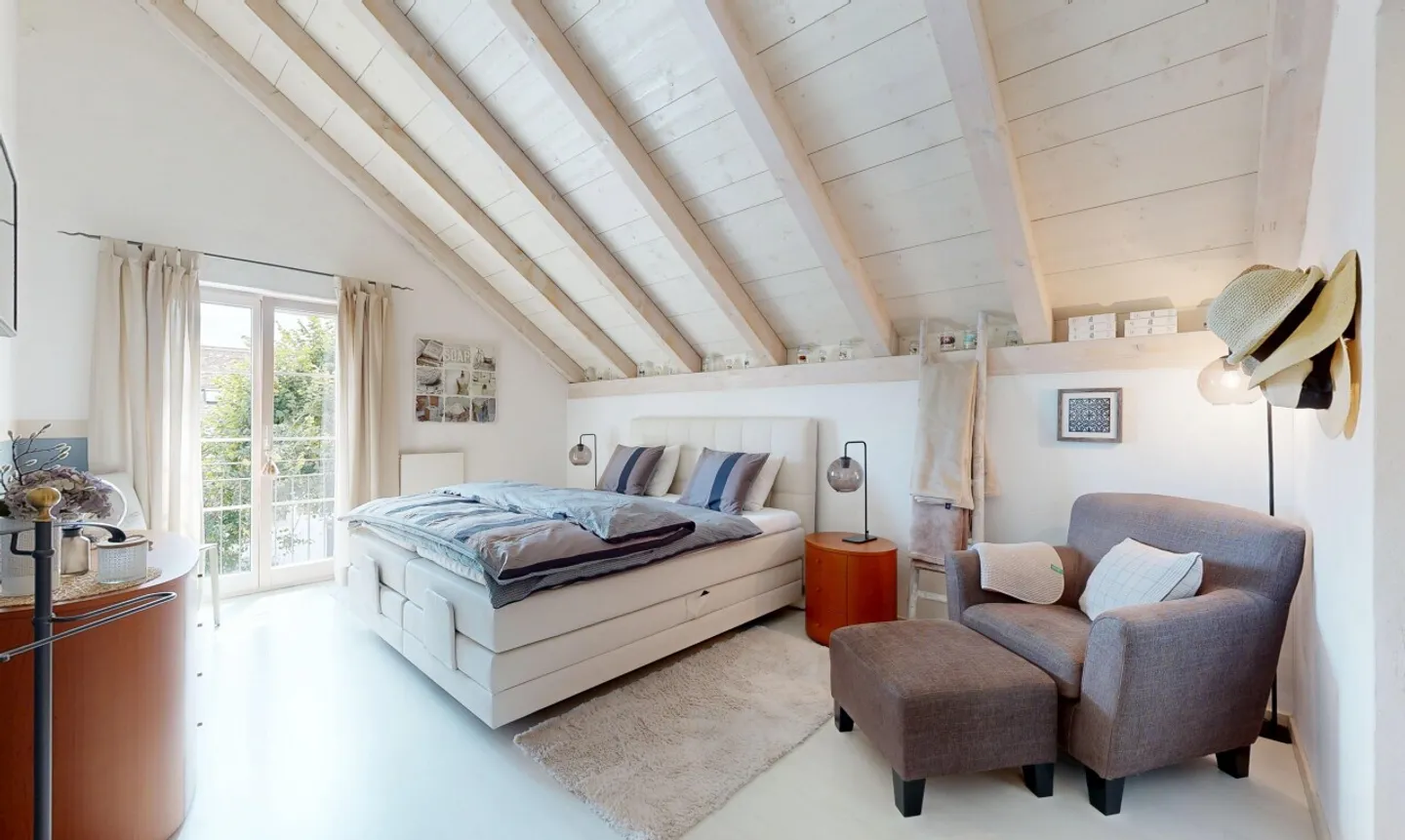 Magnifica casa di 6,5 stanze a Thielle - Foto 11 di 13