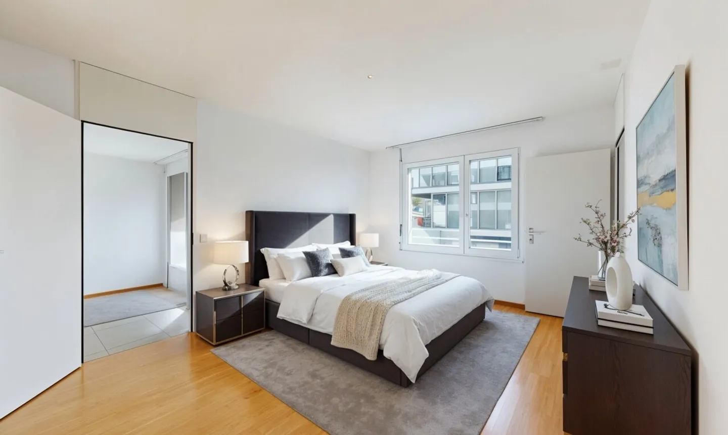 Bright apartment with large terrace - Photo 8 of 11