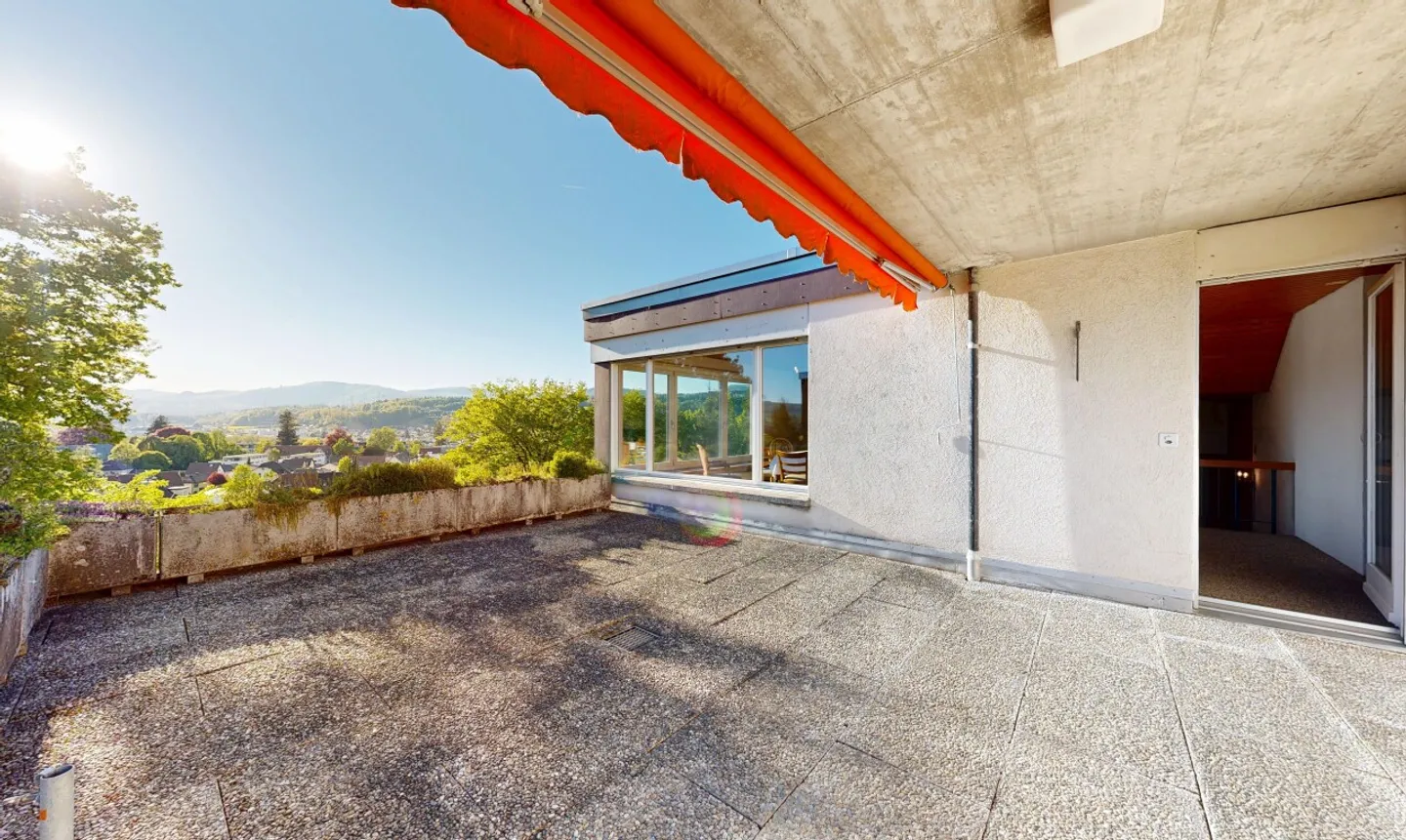 Vie spacieuse avec jardin, terrasse et vue panoramique - Photo 11 sur 13