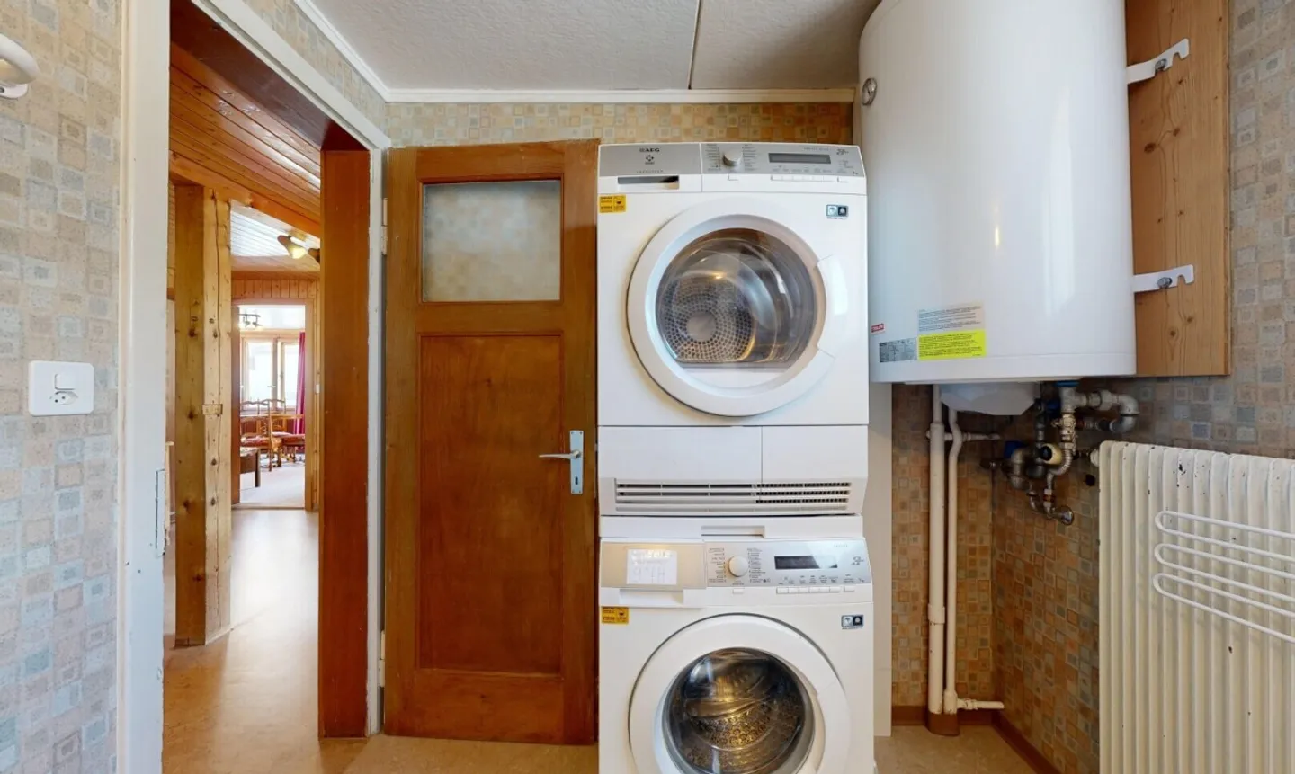 Sunny 4-room apartment with mountain view in Kandersteg - Photo 9 of 11