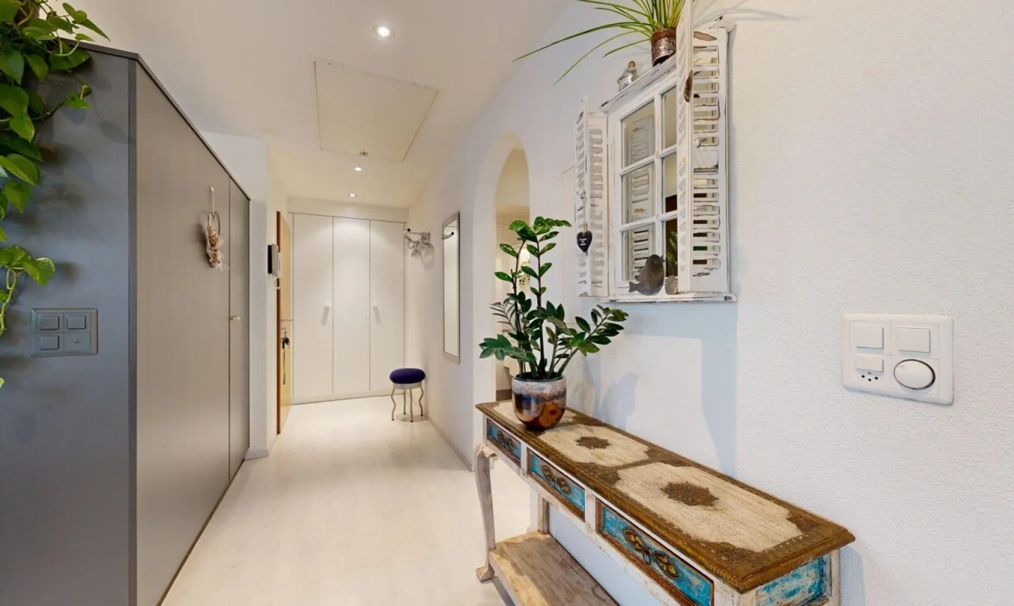 Charmante Dachwohnung mit Aussicht - Foto 10 von 11