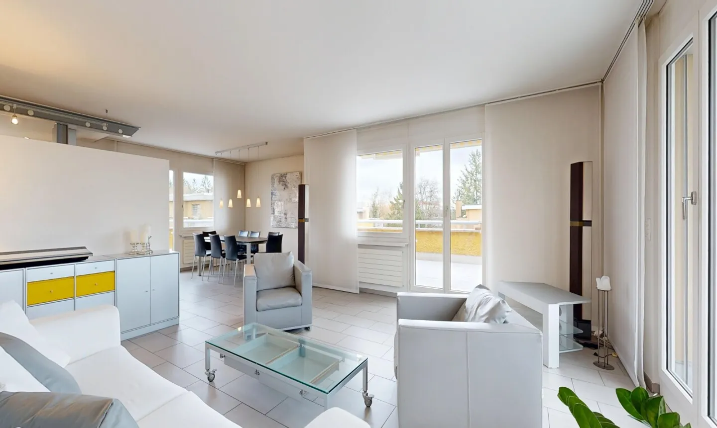 Stylish Attic Apartment with Terrace - Photo 3 of 11