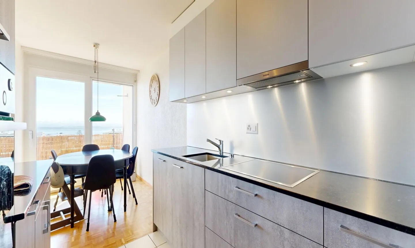 Coup de cœur : 4,5 pièces avec balcon et vue lac ! - Photo 5 sur 11