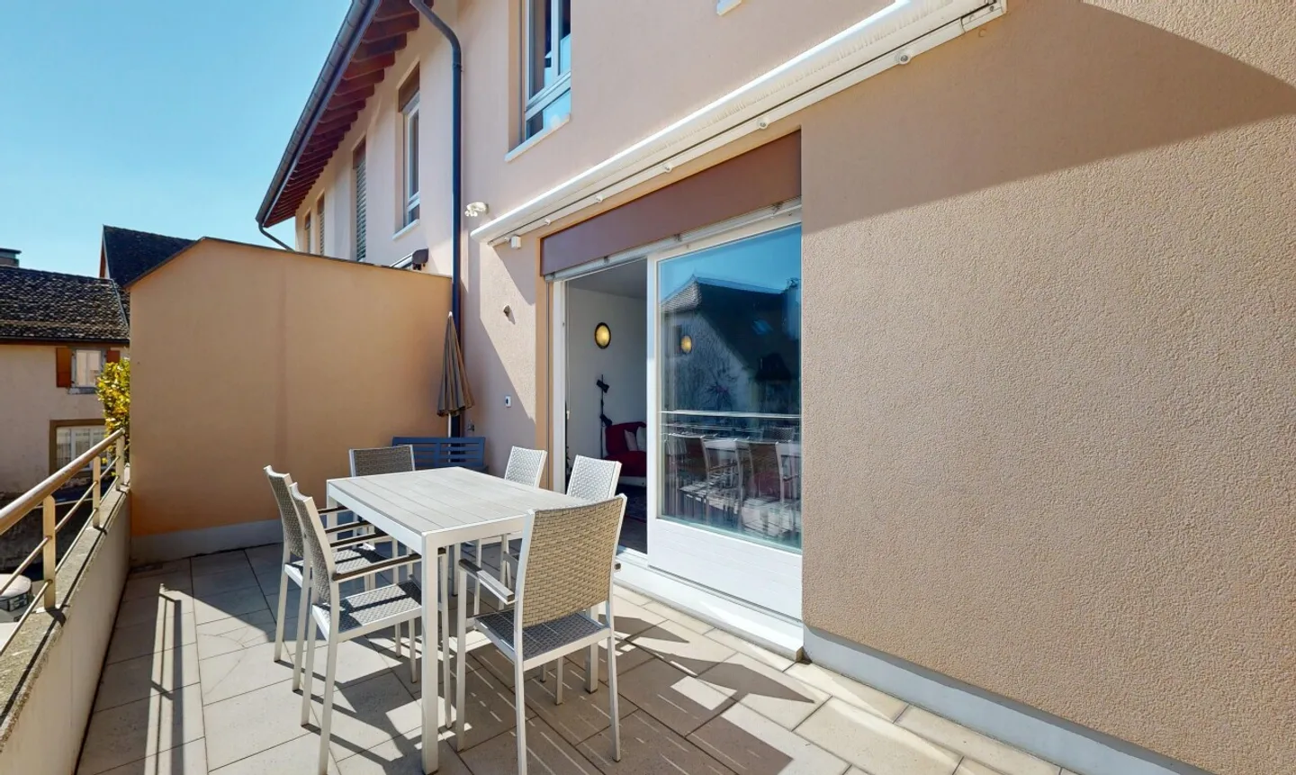 Villa mitoyenne avec vue dégagée sur les Alpes et le lac - Photo 8 sur 11