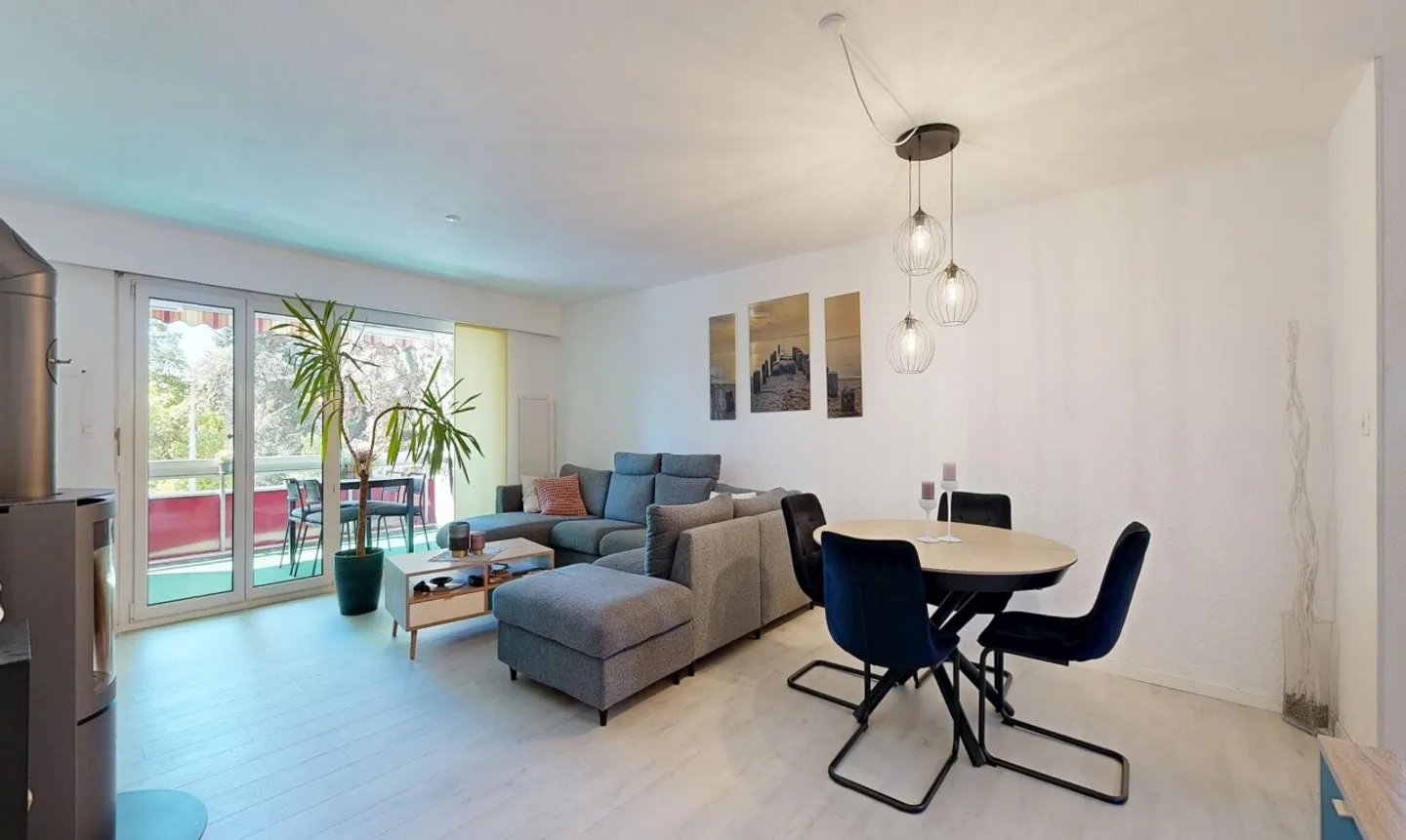 Spacious 5.5 rooms with careful renovations in Marin-Epagnier - Photo 2 of 11