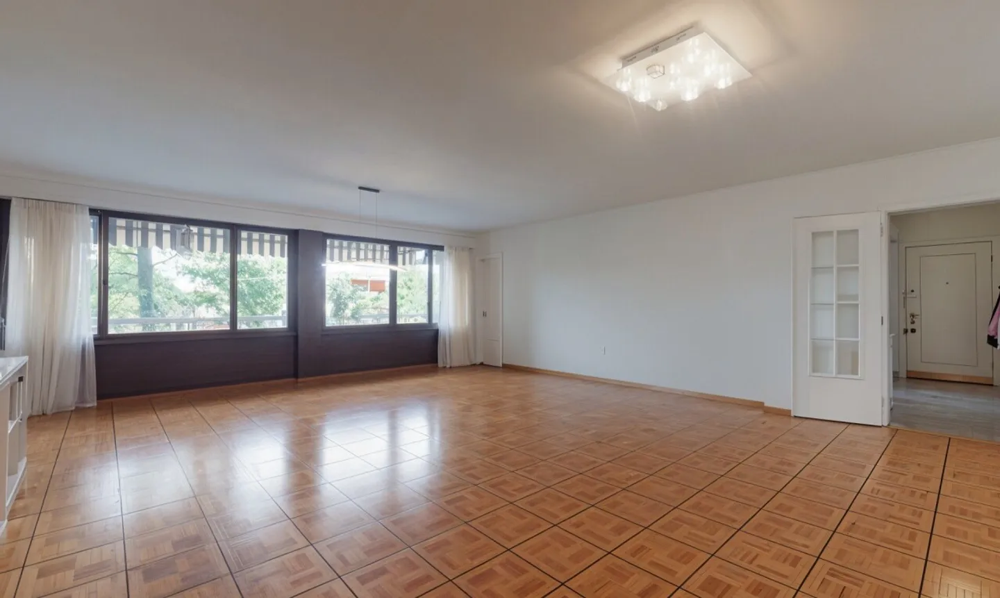 Nel centro di Florissant - Residenza Bertrand - Foto 3 di 13