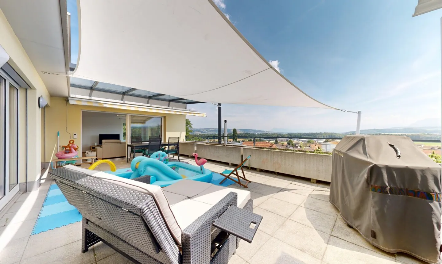 Vivre avec un panorama - Appartement terrasse exclusif avec vue dégagée - Photo 2 sur 11