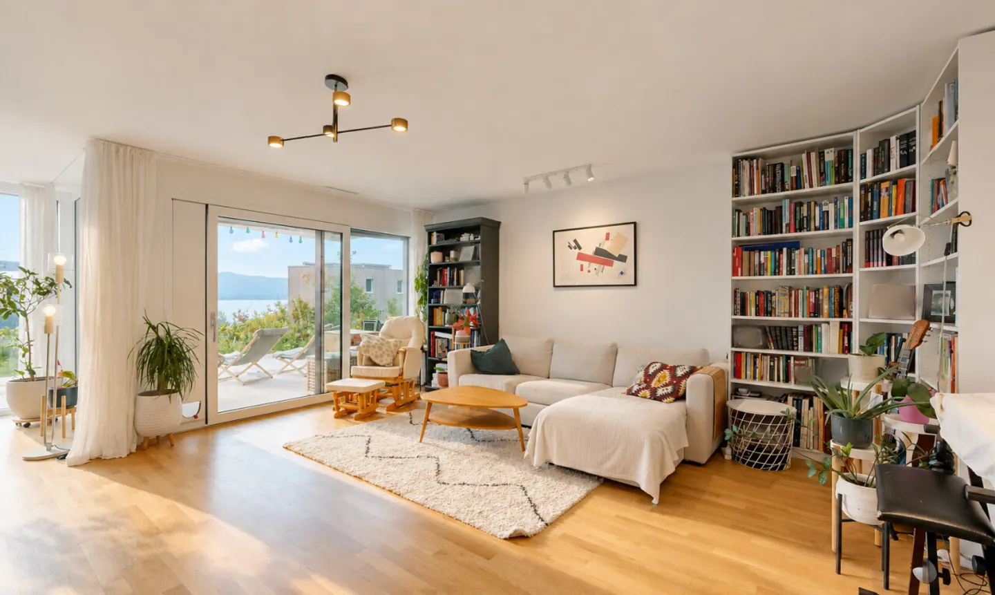 4.5 rooms of 2024 with garden, terrace and lake view - Photo 3 of 11