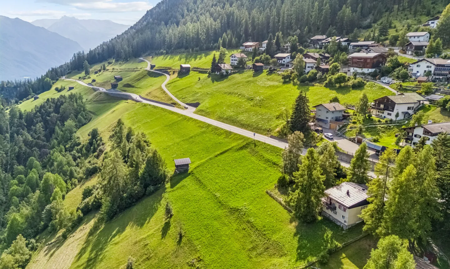Entwicklungsgrundstück in Davos Wiesen - Foto 2 von 10