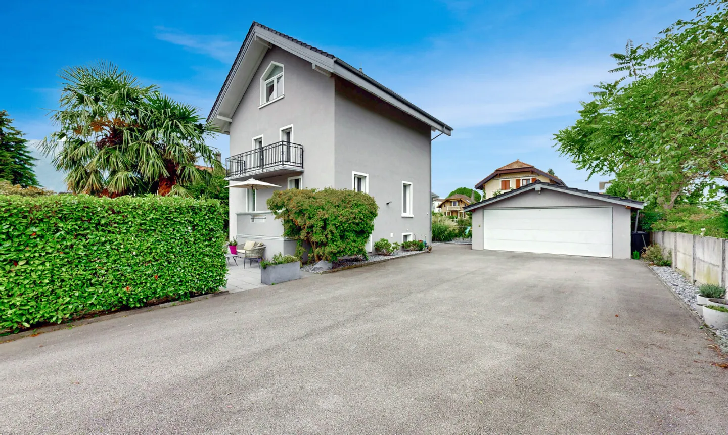 Prestige-Architektenvilla - Wohngebiet - Foto 2 von 11