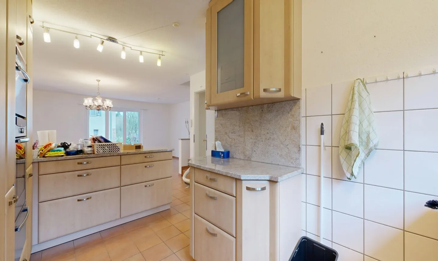 5.5 Room Terraced House with Garden, Converted Attic & Stair Lift - Photo 4 of 11