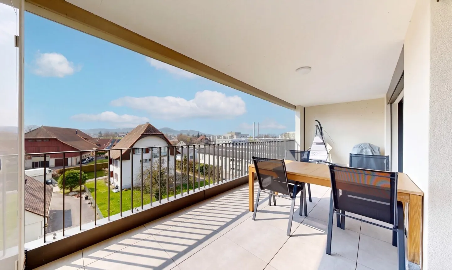 Appartamento Contemporaneo con Balcone - Foto 2 di 11