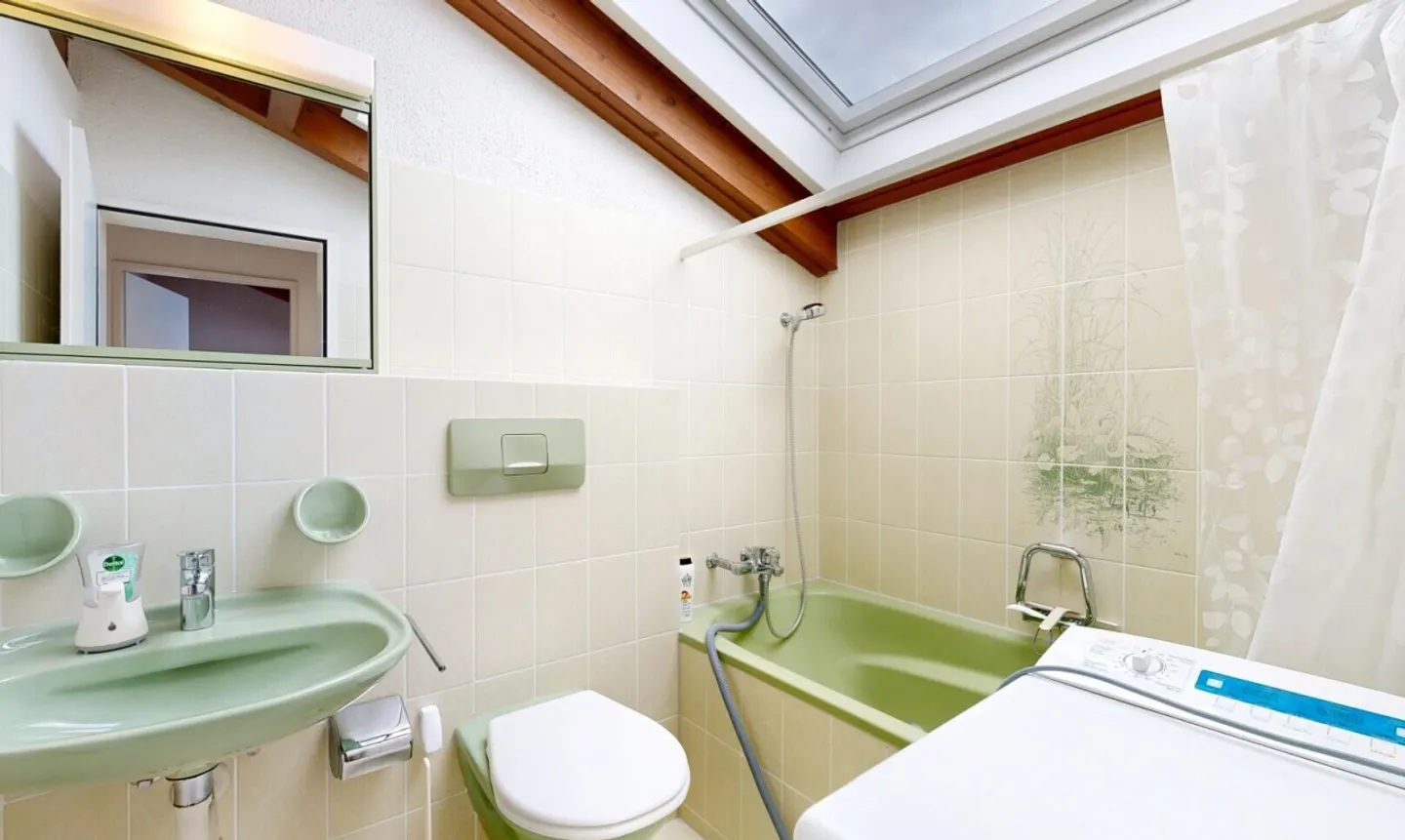 Nature-friendly 3.5-room maisonette apartment in Dübendorf - Photo 7 of 11