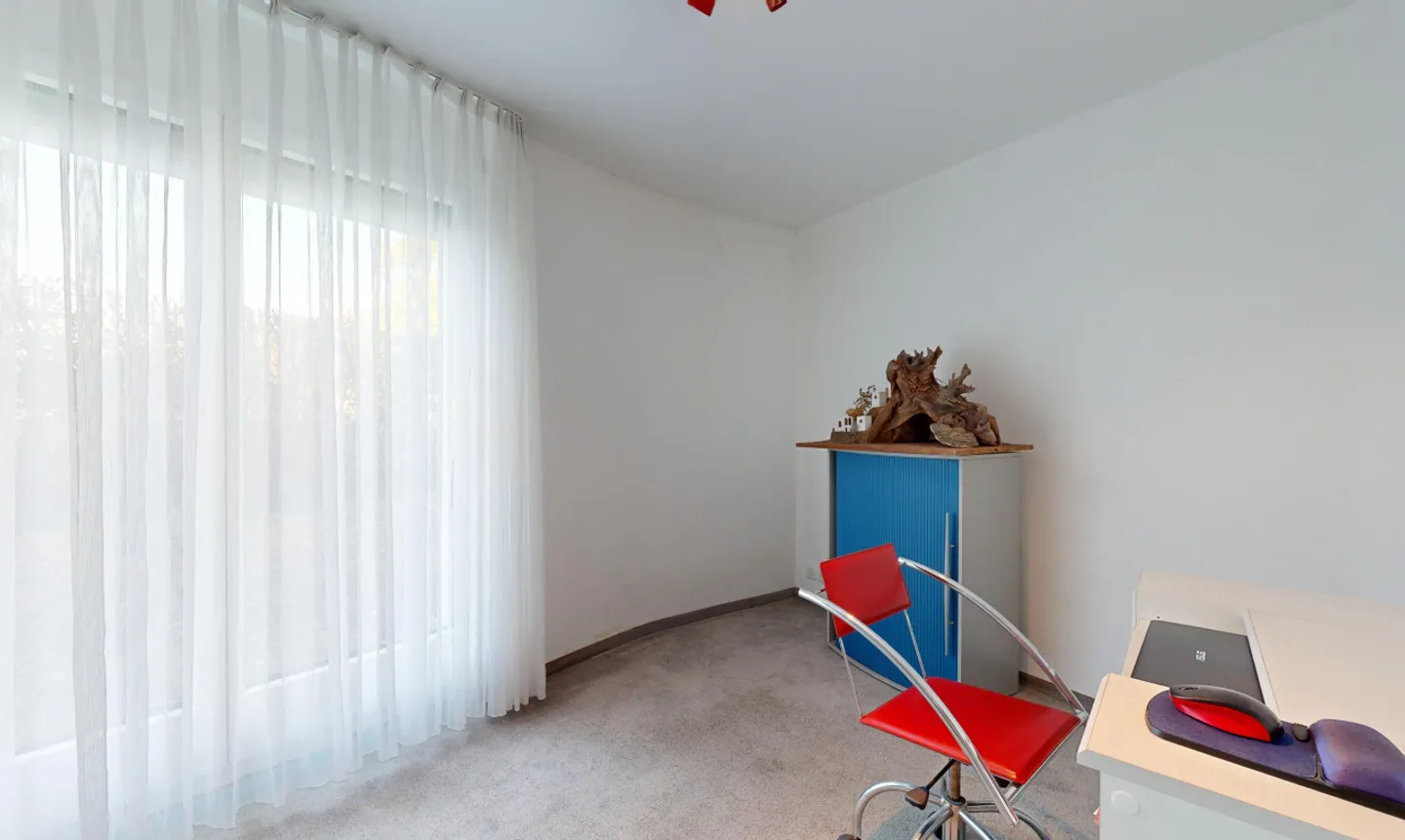 Casa unifamiliare con architettura unica e vista mozzafiato - Foto 8 di 13