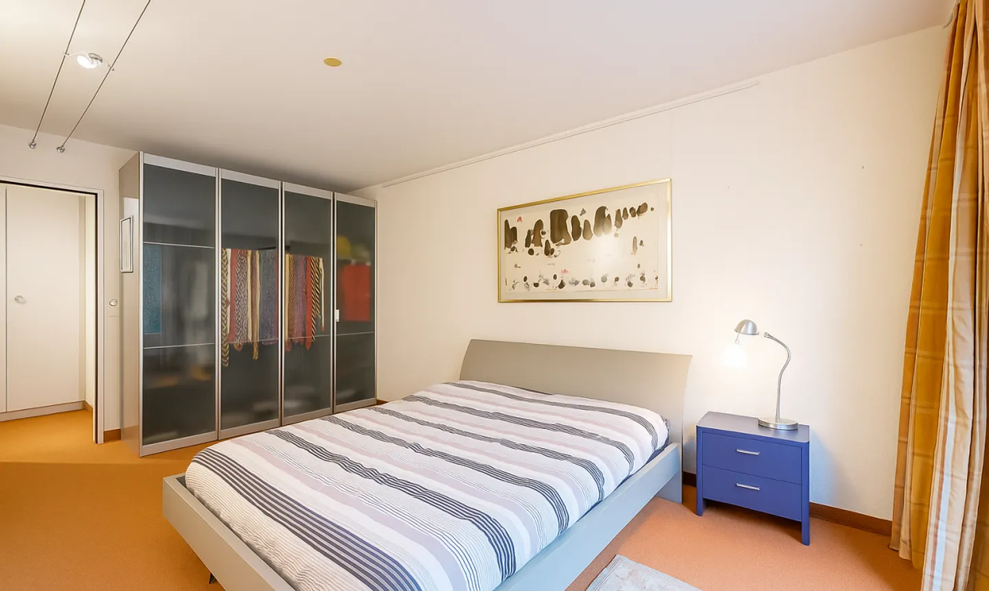 4.5-Room Semi-Detached House with Architectural Character in Gockhausen - Photo 9 of 11