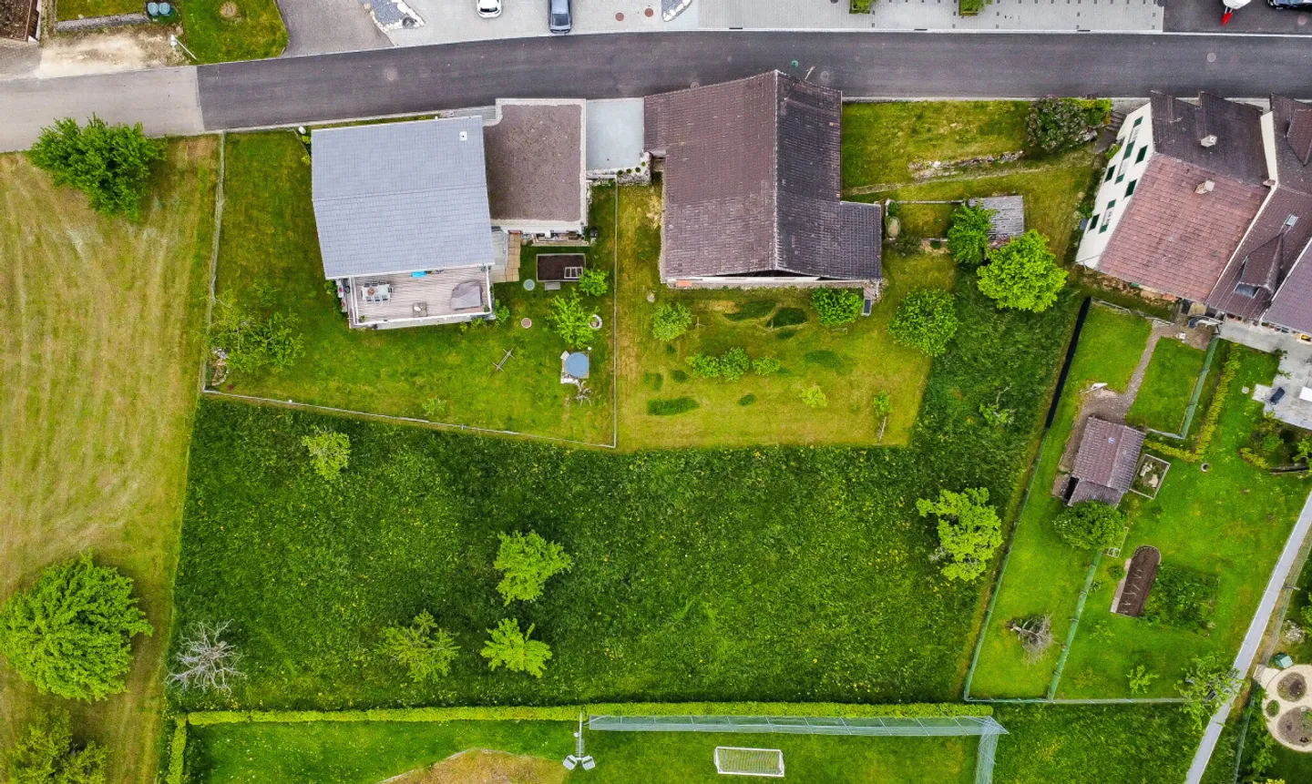 Terreno edificabile situato in posizione tranquilla con vista lontana ad Arboldswil - Foto 9 di 13